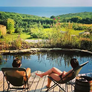 Bohémienne Regarde La Mer. , Plogoff France
